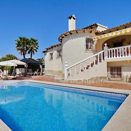 Villa Salinas *